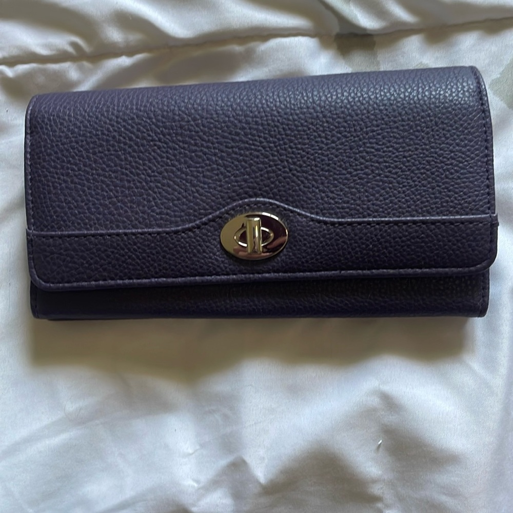 Plum Mundi wallet